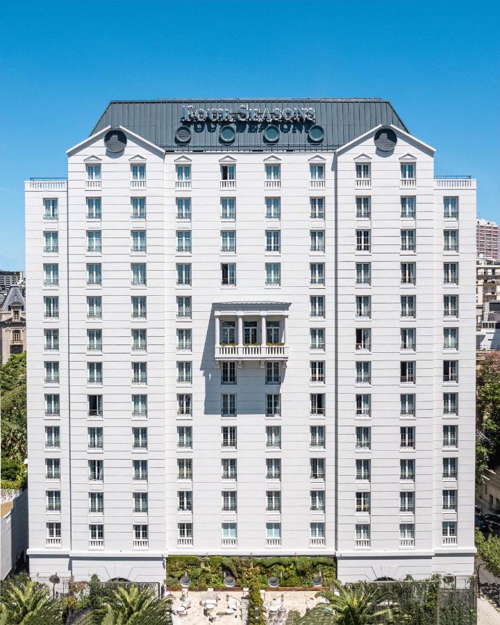 fachada four seasons
