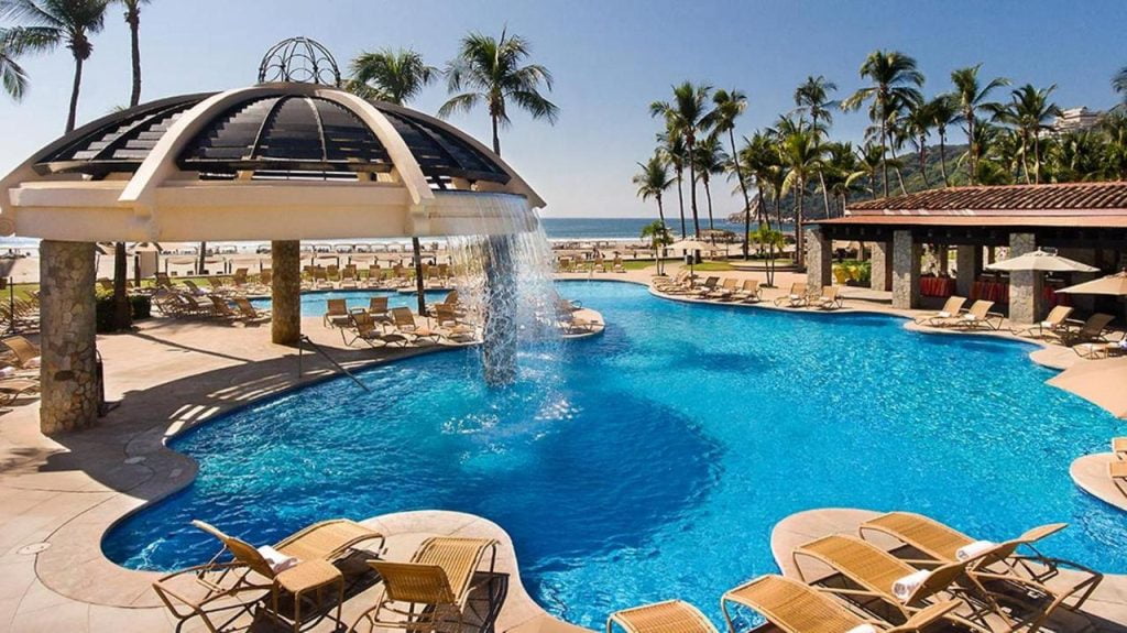 mejores hoteles en acapulco 11 Pierre Mundo Imperial Riviera Diamante Acapulco