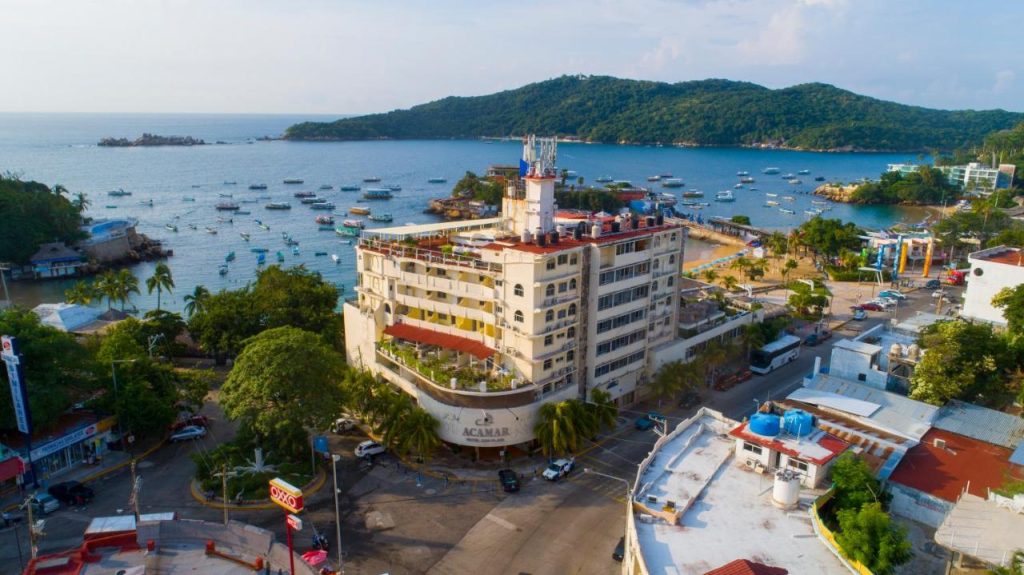 mejores hoteles en acapulco 6 Acamar Beach Resort