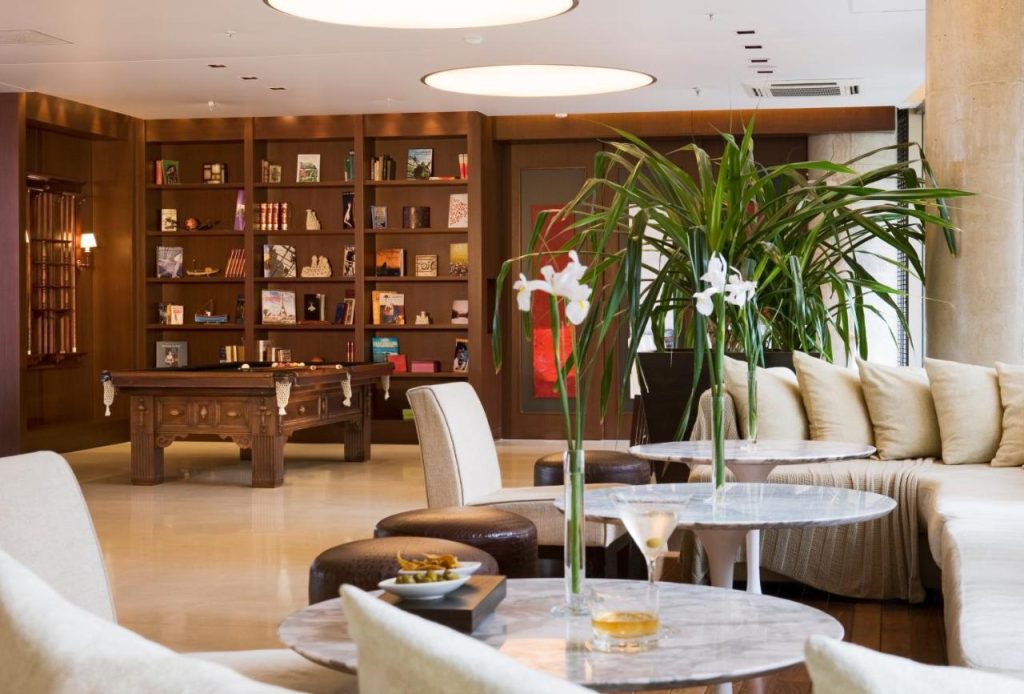 recepción de hotel madero