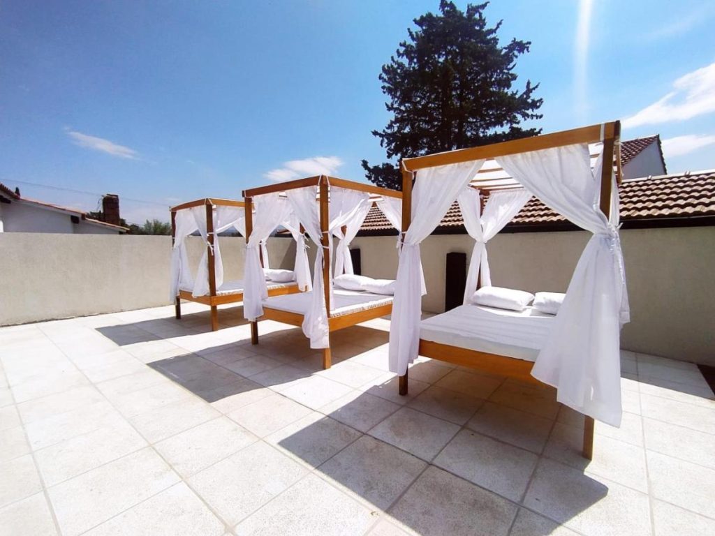 camastros Hotel Astoria by CPH