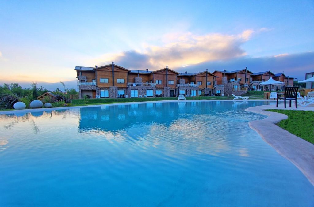 fachada Blackstone Country Villages