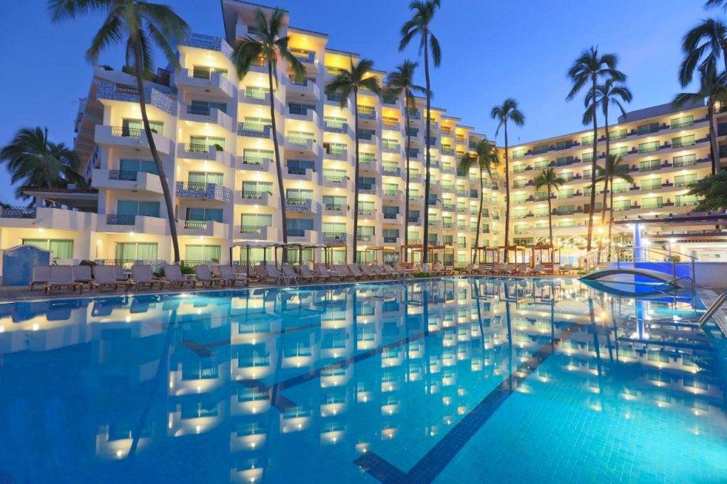 Mejores hoteles en Puerto Vallarta 7 Crown Paradise Golden All Inclusive Resort - Adults Only