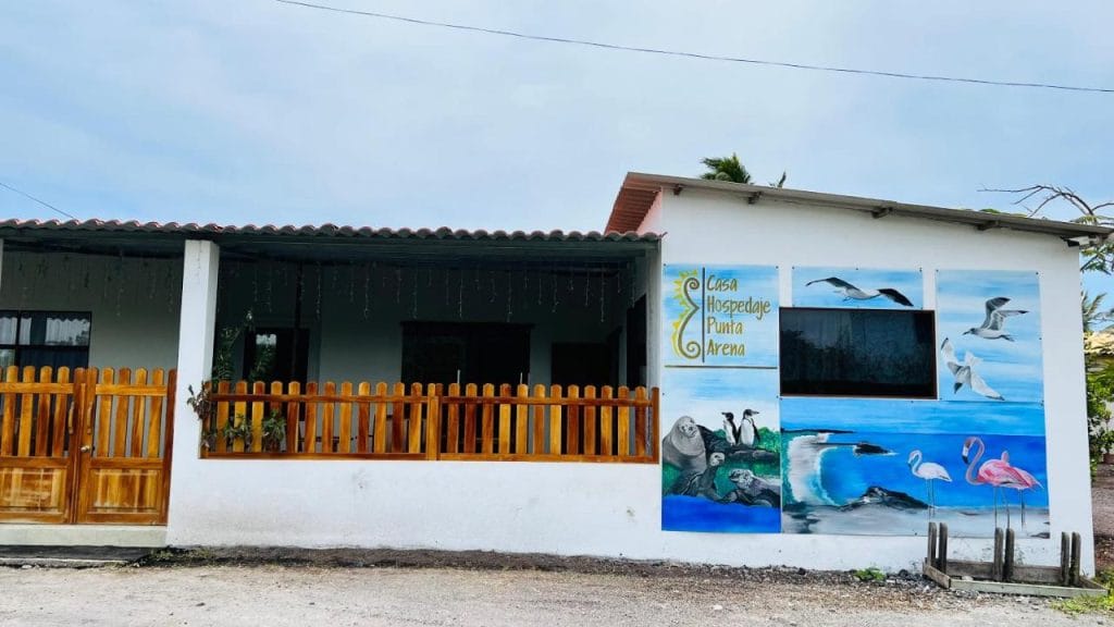 mejores hoteles en galapagos isla isabela 10 Hostal Punta Arena